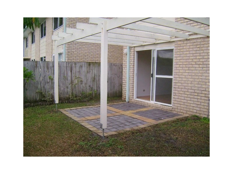 14 Liam Court, Labrador QLD 4215