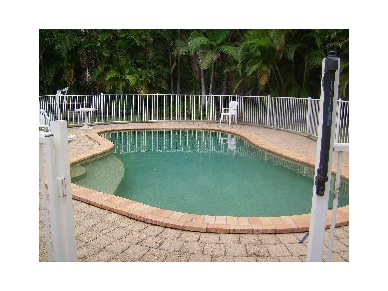 14 Liam Court, Labrador QLD 4215