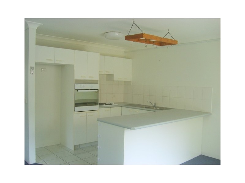 20 Huth Street, Labrador QLD 4215
