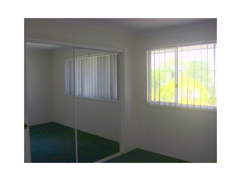 20 Huth Street, Labrador QLD 4215
