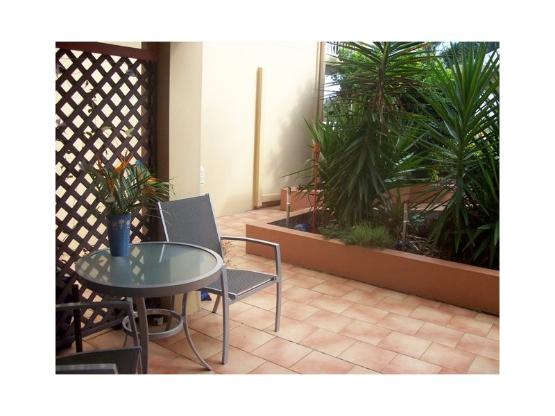 20/11 Taylor Street, Biggera Waters QLD 4216