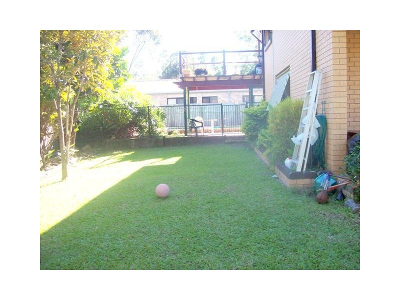 12 Geoff Wolter Drive, Molendinar QLD 4214