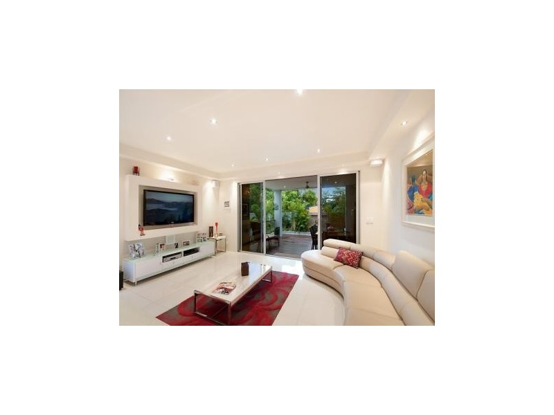 13 Oleander Ave, Biggera Waters QLD 4216