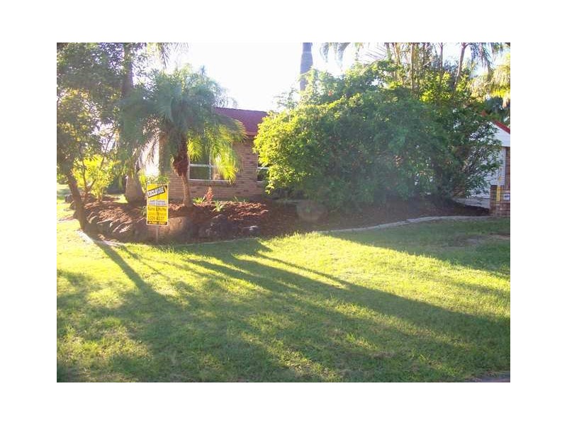 2/69 Usher Avenue, Labrador QLD 4215