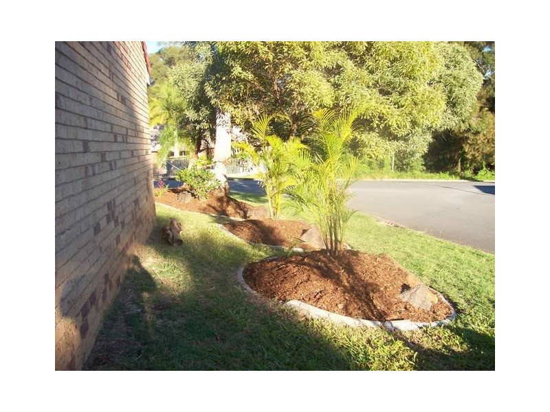 2/69 Usher Avenue, Labrador QLD 4215