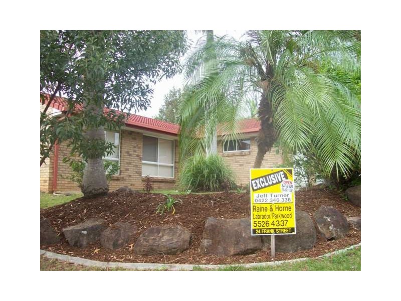 2/69 Usher Avenue, Labrador QLD 4215