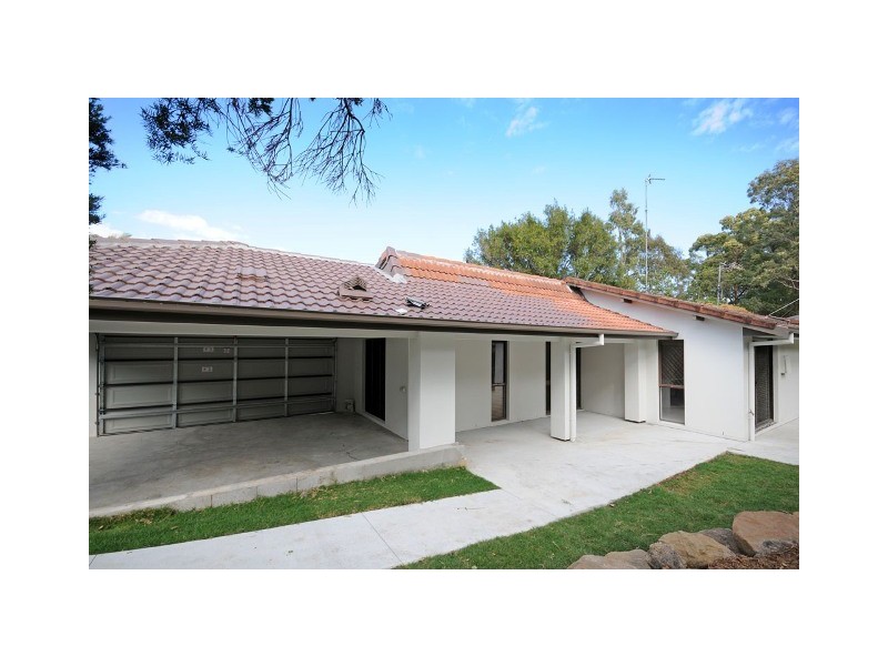 1/4 Dampier Court, Molendinar QLD 4214