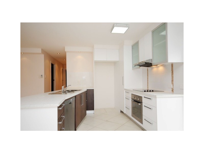 1/4 Dampier Court, Molendinar QLD 4214