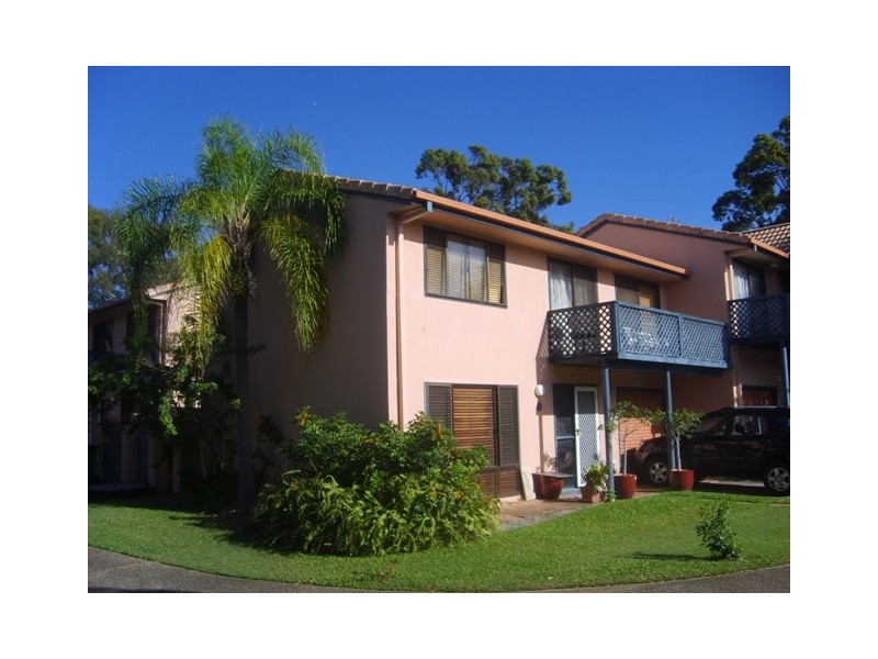 3/202 Central Street, Labrador QLD 4215