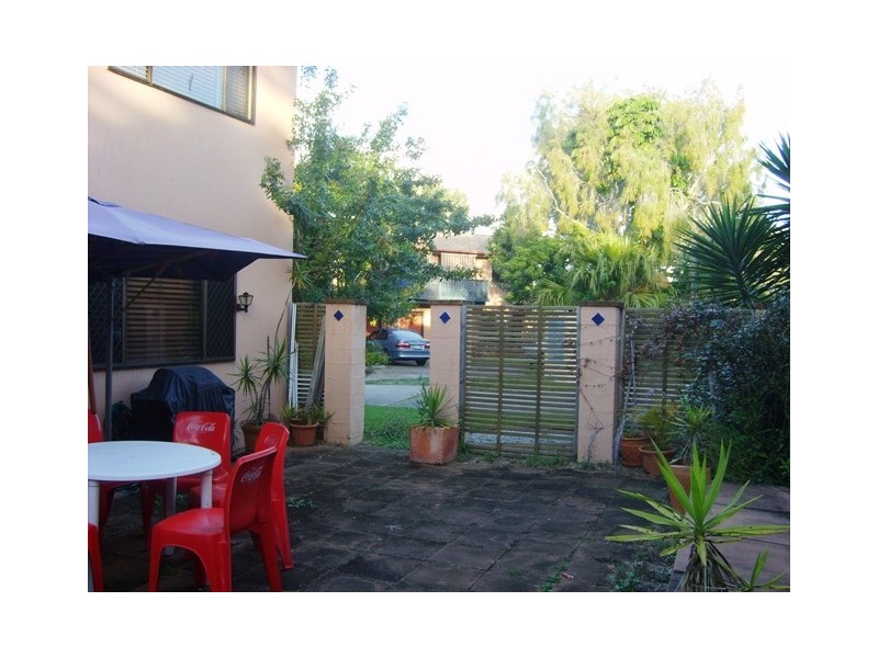 3/202 Central Street, Labrador QLD 4215