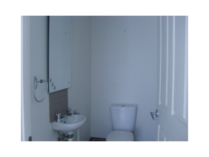 30 Broad Street, Labrador QLD 4215