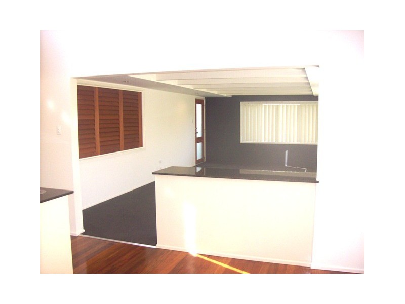 12 Rathbone Place, Labrador QLD 4215