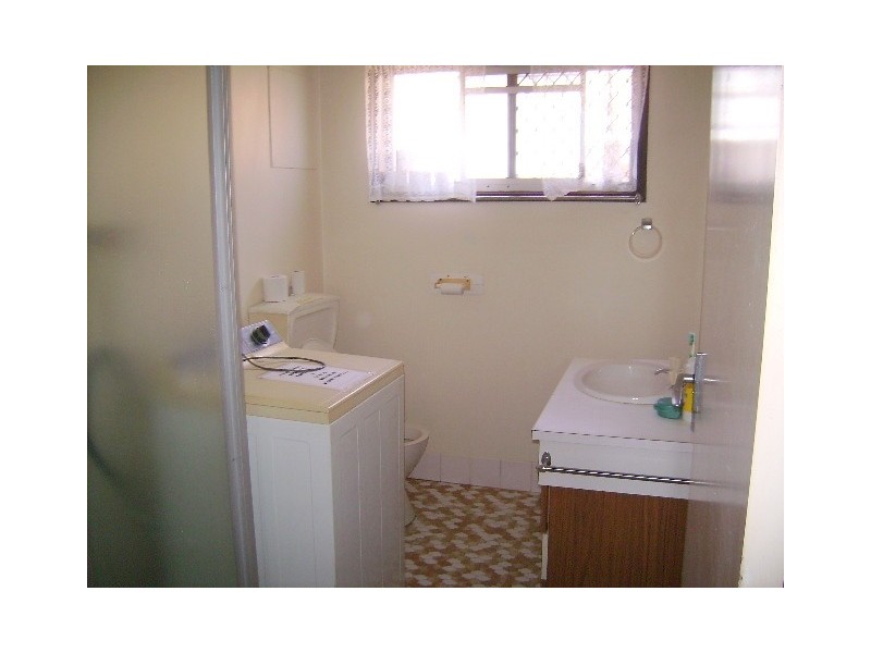 2/39 Middle Street, Labrador QLD 4215