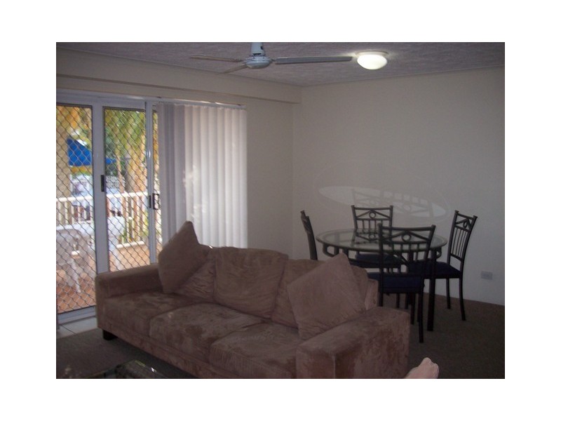 6/12 Whiting Street, Labrador QLD 4215