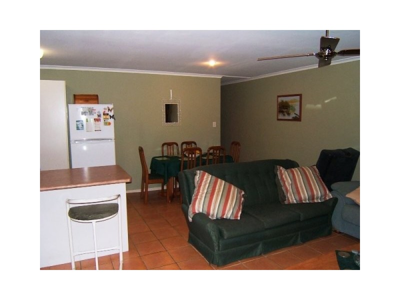 1/150 Kumbari Avenue, Labrador QLD 4215