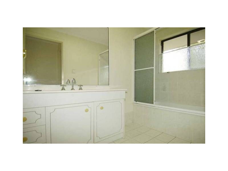 3/153 Government Road, Labrador QLD 4215