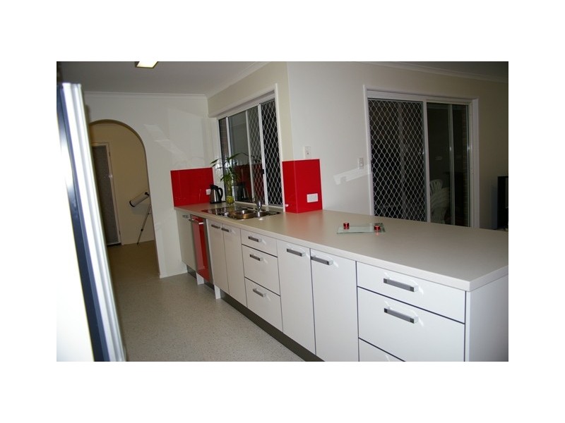 35 Captain Cook Close, Arundel QLD 4214