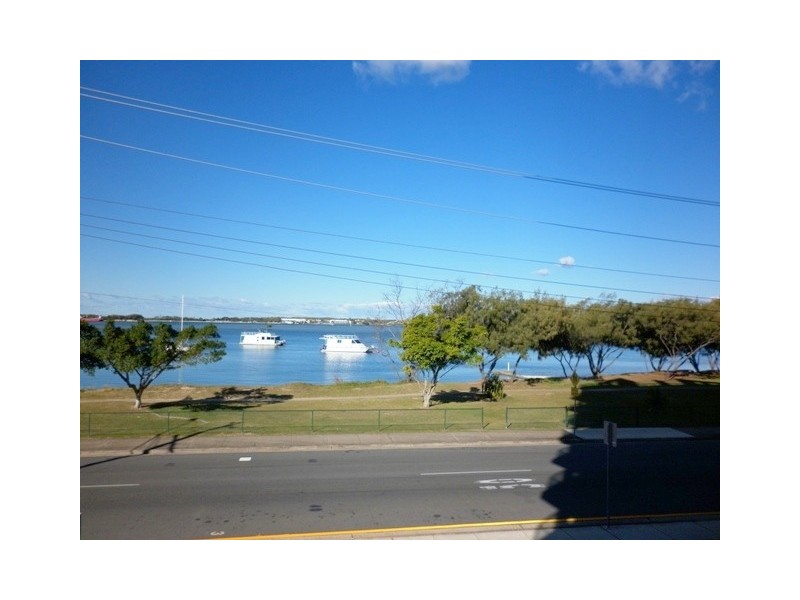 5/242 Marine Parade (Pearl Sur Mer), Labrador QLD 4215