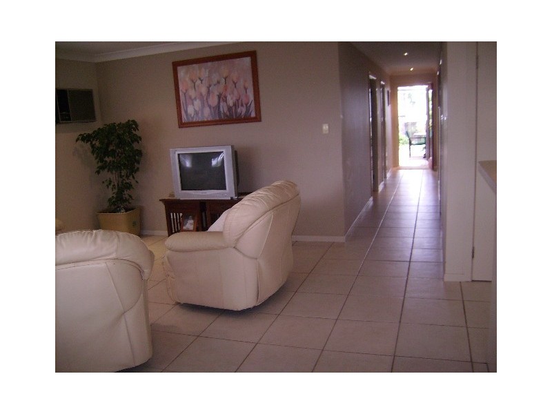 19 Warrener Street, Nerang QLD 4211