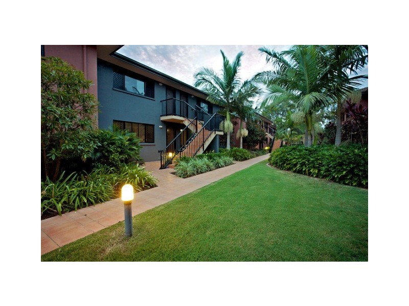 37/7 Brown Street, Labrador QLD 4215