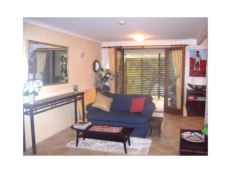 20 Kathleen Avenue, Southport QLD 4215