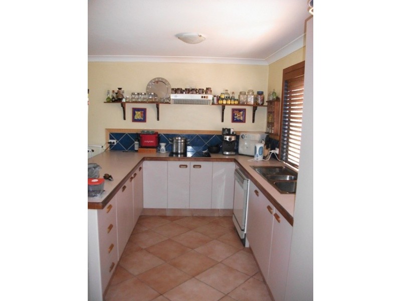 202 Central Street, Labrador QLD 4215