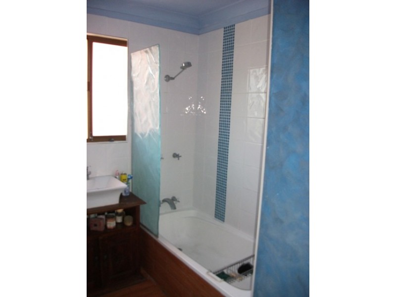 202 Central Street, Labrador QLD 4215
