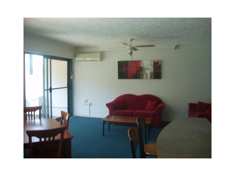 12/7 Robert St (Santa Fe), Labrador QLD 4215