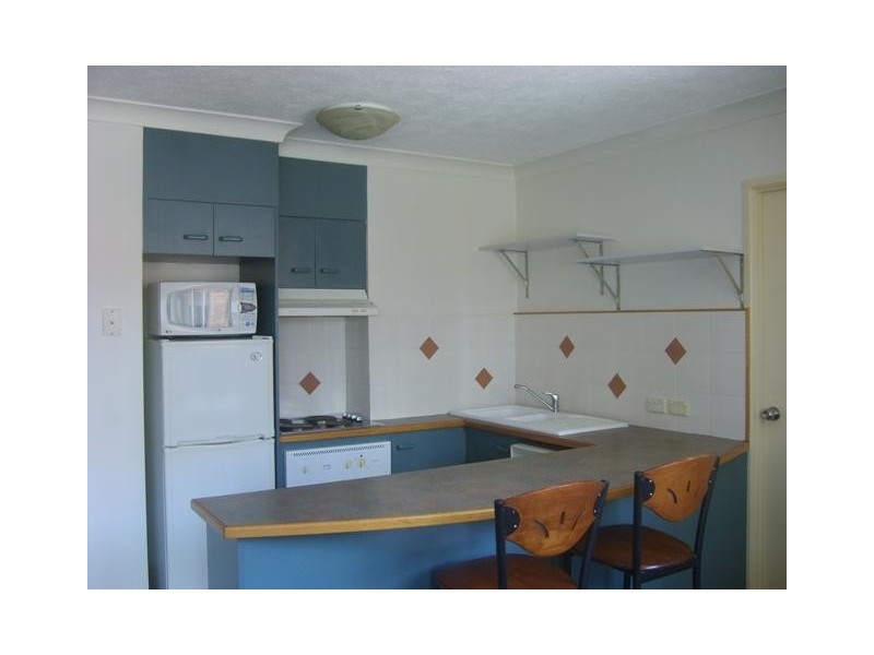 12/7 Robert St (Santa Fe), Labrador QLD 4215