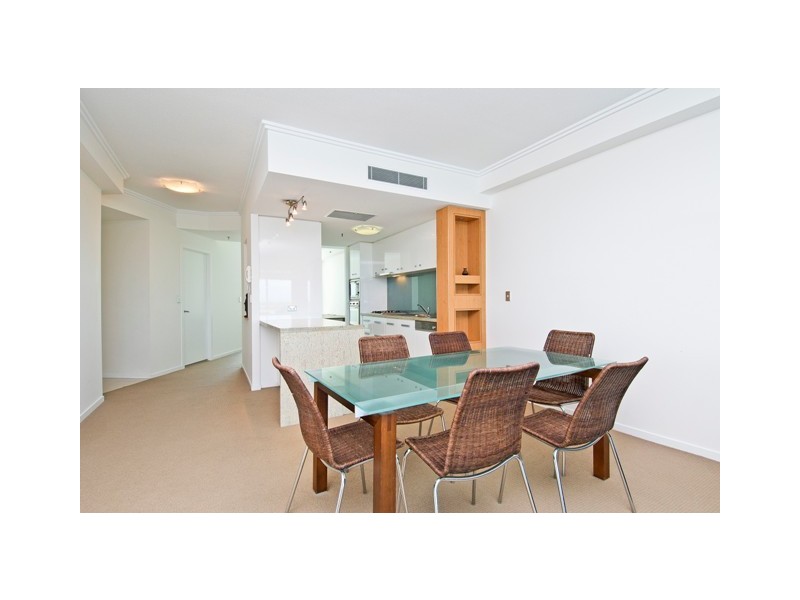 300 Marine Parade (Aqua), Labrador QLD 4215