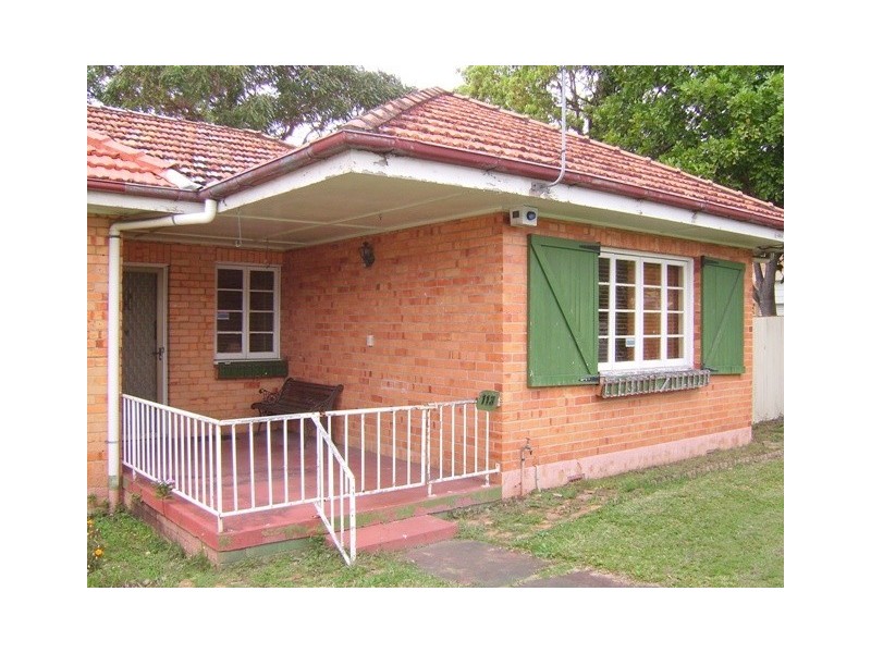 113 High Street, Southport QLD 4215