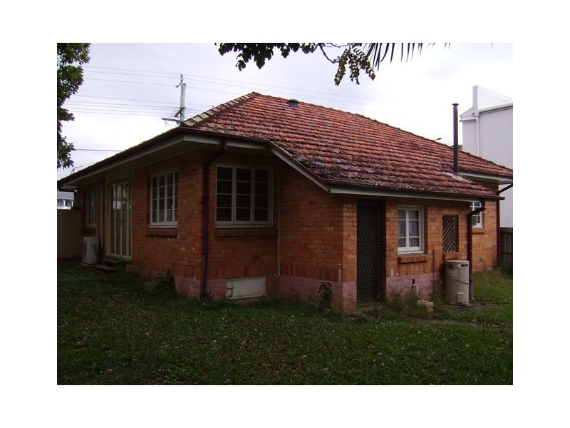 113 High Street, Southport QLD 4215