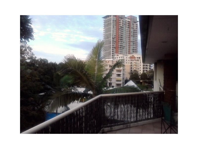 9/25 Lather Street, Southport QLD 4215