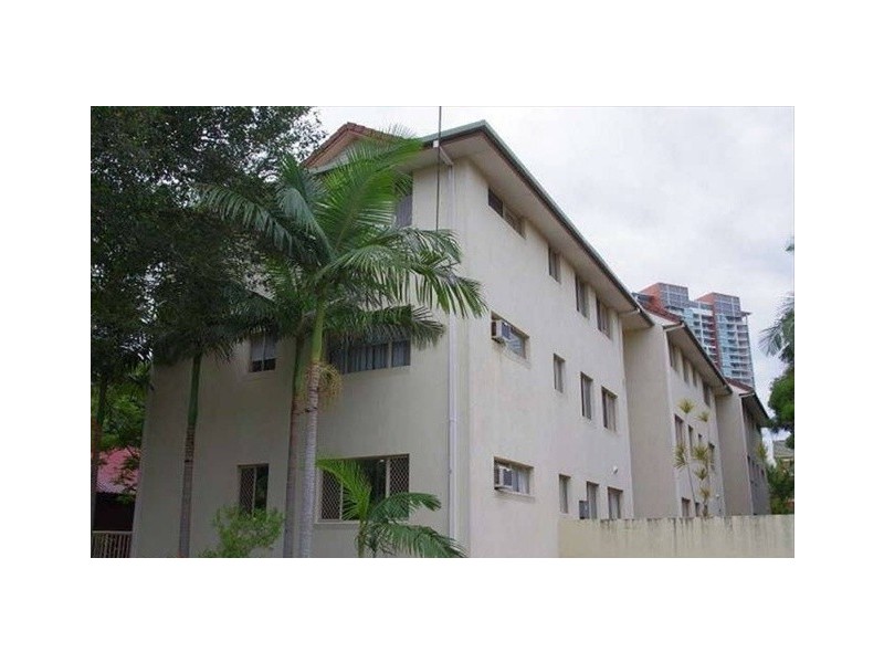 9/25 Lather Street, Southport QLD 4215