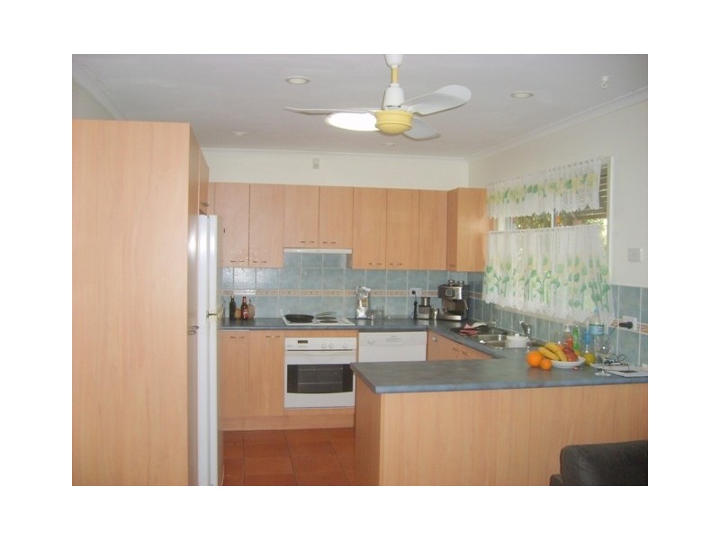 115 Central Street, Labrador QLD 4215