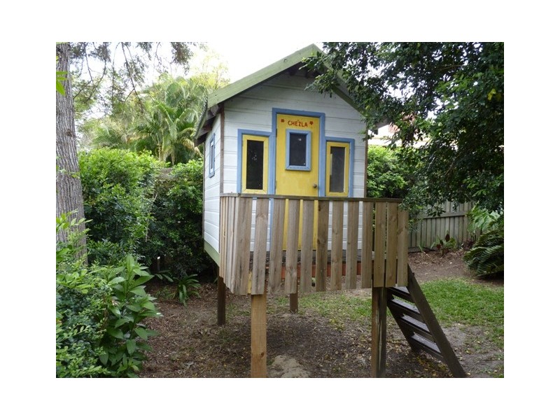 115 Central Street, Labrador QLD 4215