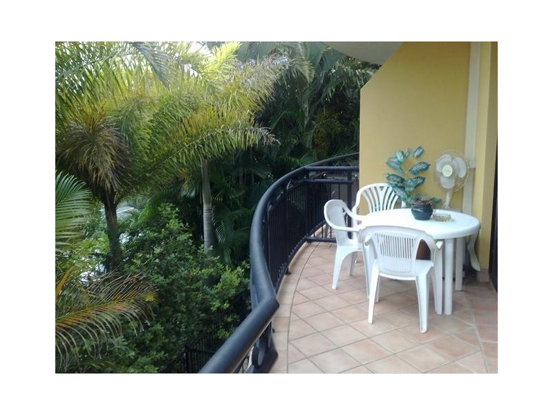 18/10 Bath Street (Mango Cove), Labrador QLD 4215