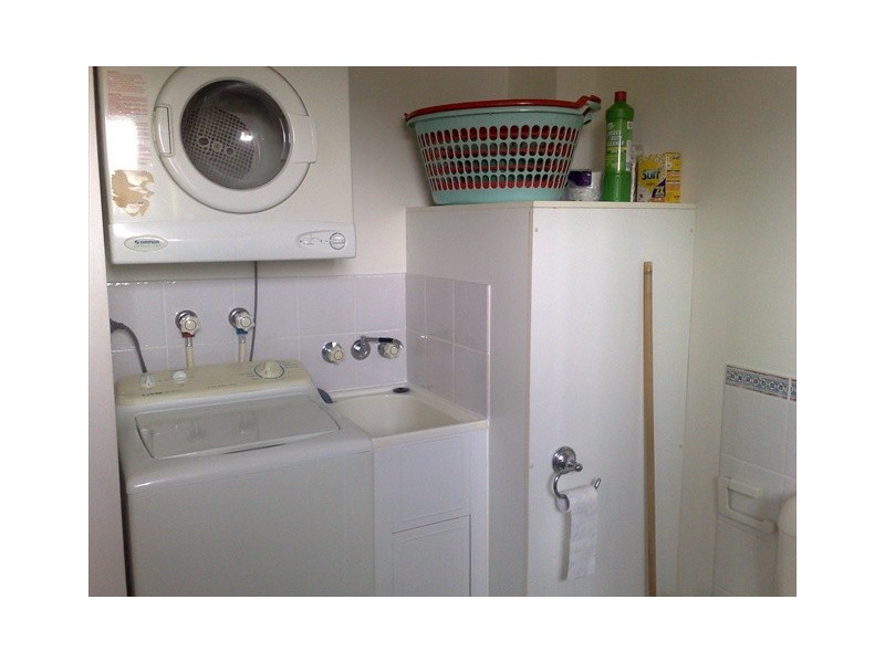 18/10 Bath Street (Mango Cove), Labrador QLD 4215