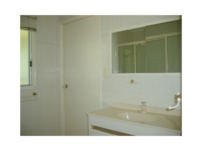 12 Saltash Street, Labrador QLD 4215