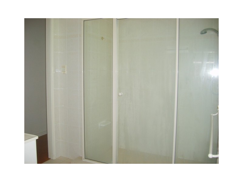12 Saltash Street, Labrador QLD 4215