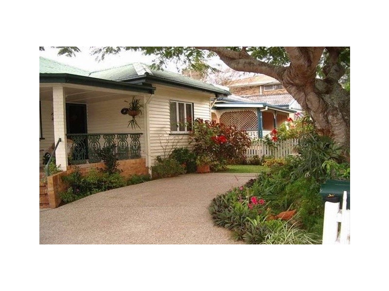 1/42 Robert Street, Labrador QLD 4215