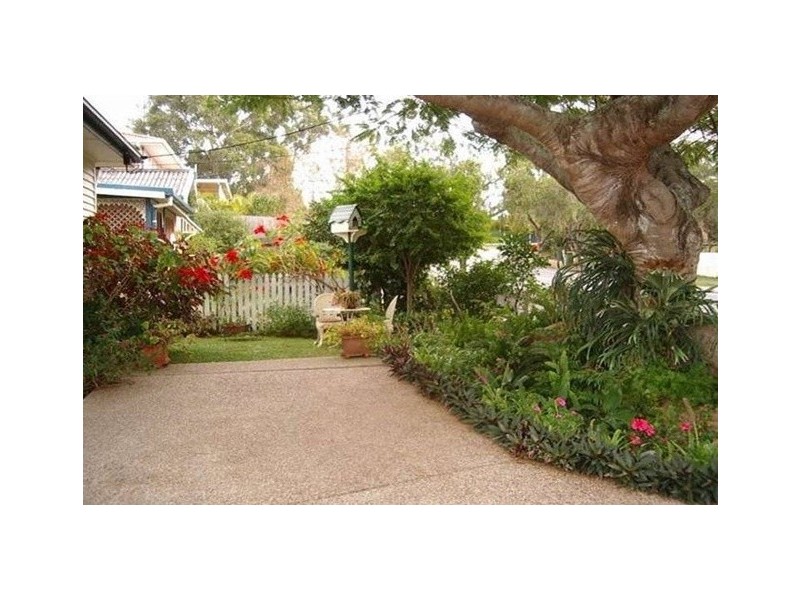 1/42 Robert Street, Labrador QLD 4215