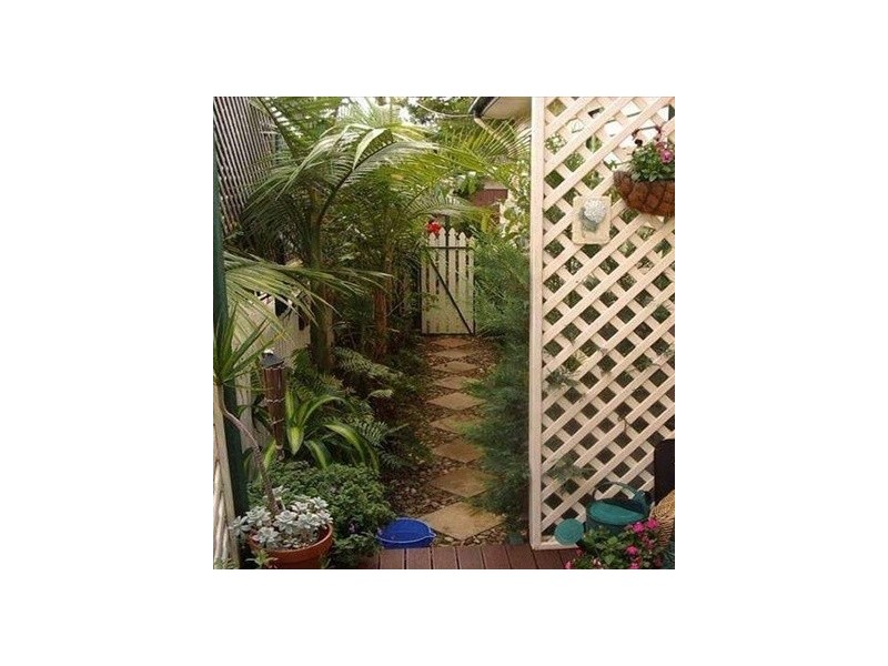 1/42 Robert Street, Labrador QLD 4215