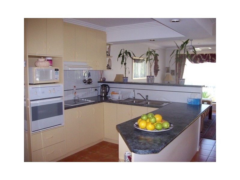 1/13 Jenaya Place, Labrador QLD 4215