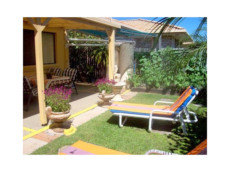 1/13 Jenaya Place, Labrador QLD 4215