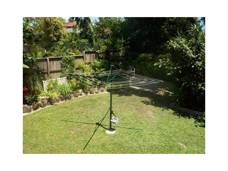 8 Heydon Avenue, Labrador QLD 4215