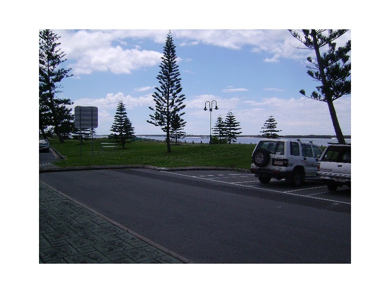 23 Oleander Avenue, Biggera Waters QLD 4216
