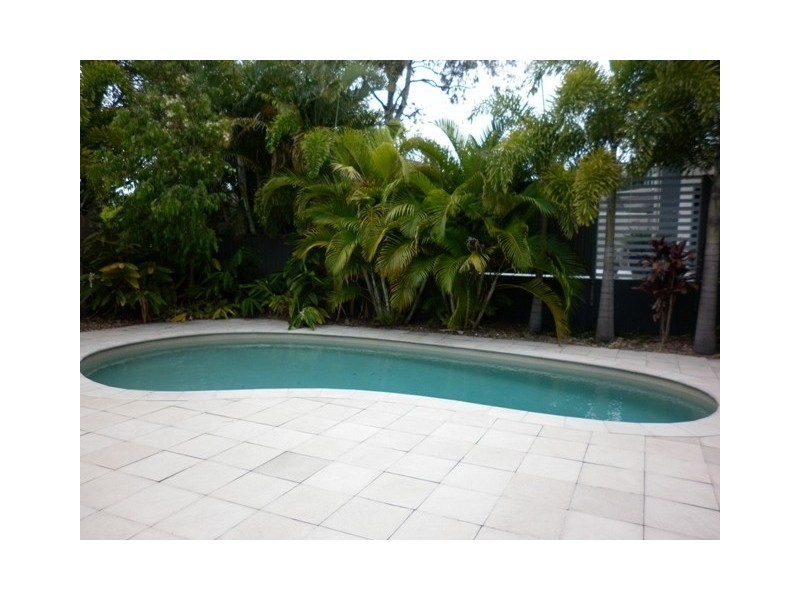 Labrador QLD 4215