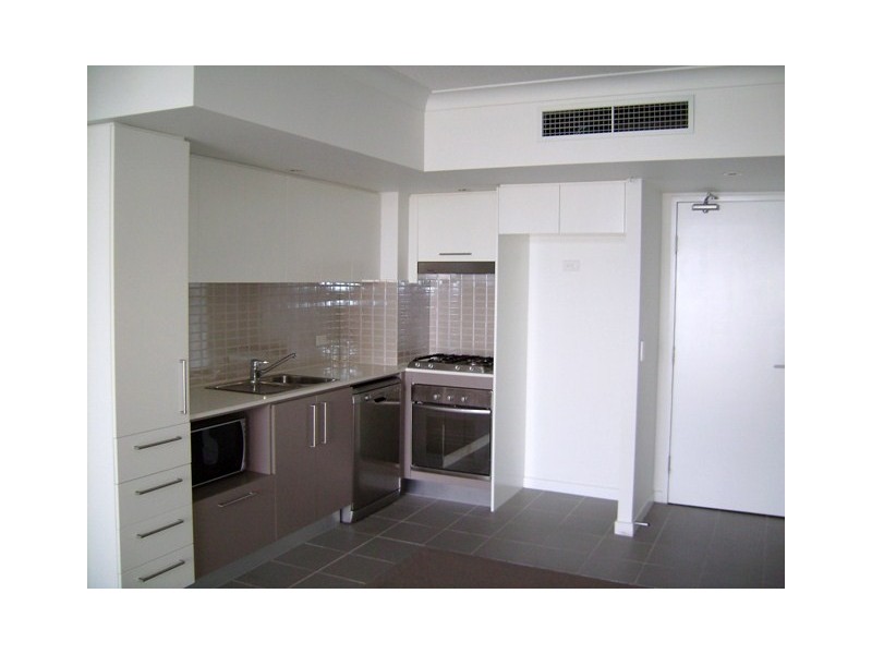 1239/56 Scarborough, Southport QLD 4215