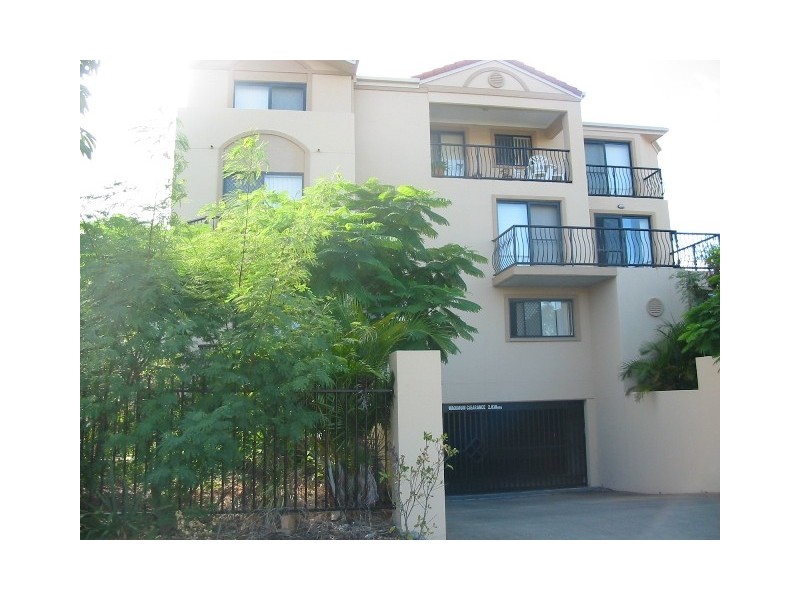 47 Bayview Street, Runaway Bay QLD 4216